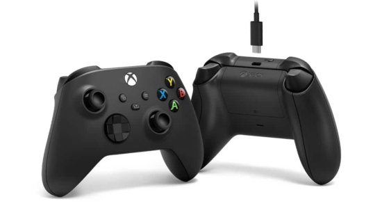 Xbox Wireless Controller + USB-C Cable - Carbon Black Front Rear View