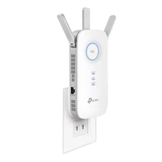 TP-LINK RE450 Wall Plug View