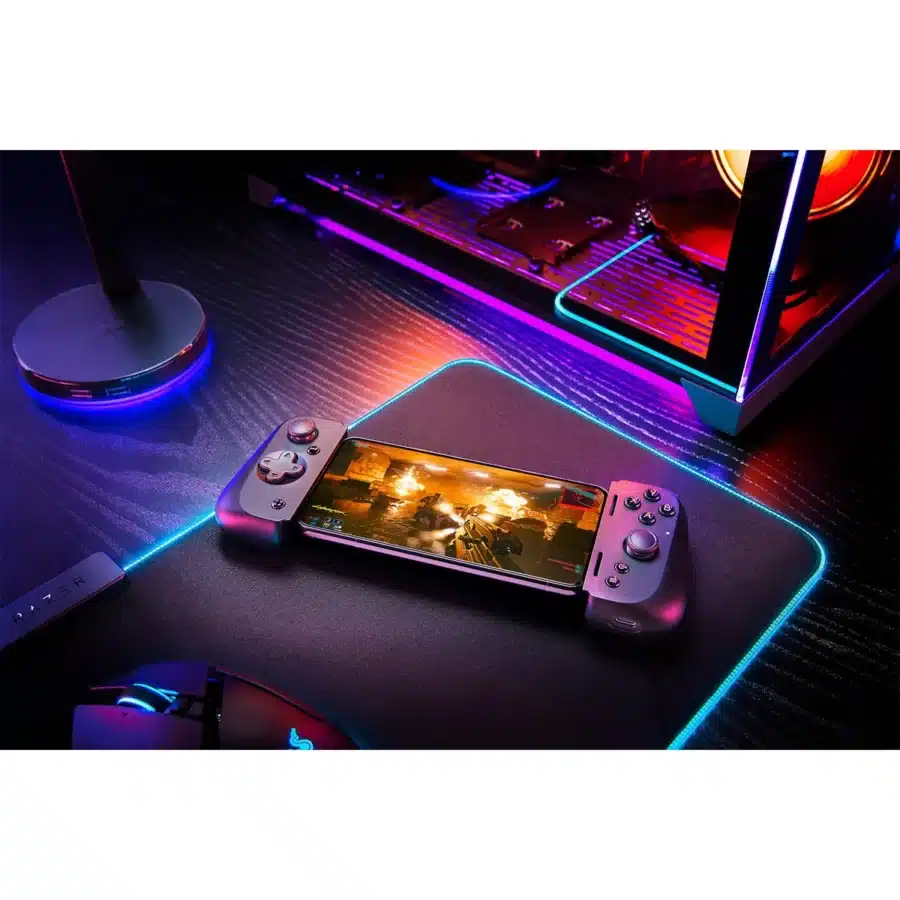 Razer - Kishi V2 Mobile Gaming Controller For Android Angled View 